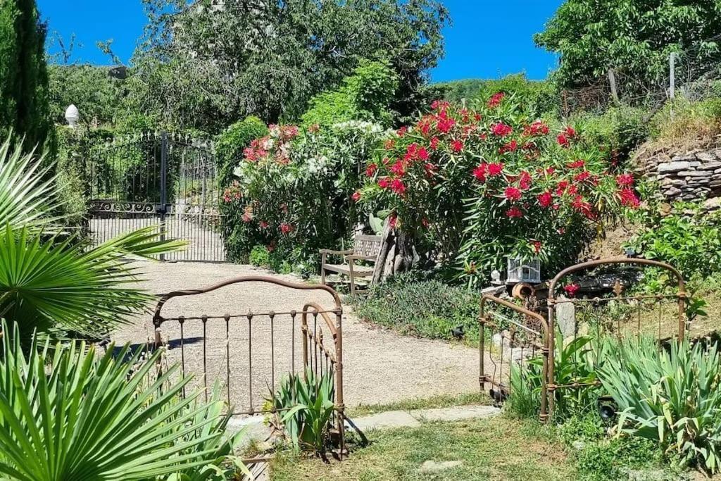 Villa Casa Santini dans Domaine privé, Piscine, Jacuzzi Porri Exterior foto